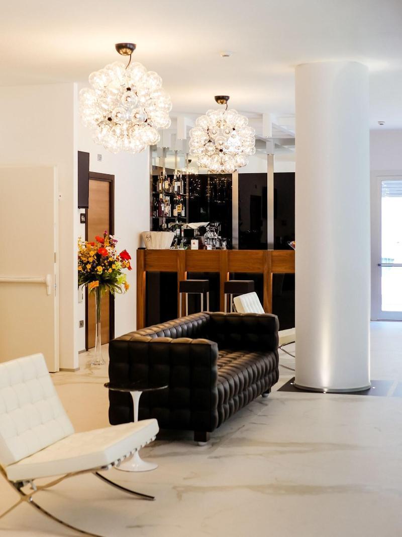 Dan Hotel Riccione Exterior foto